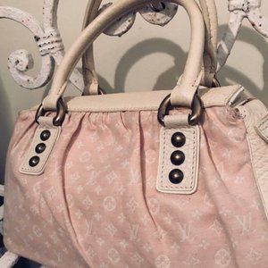 BEAUTIFUL Louis Vuitton Light Pink Monogram bag